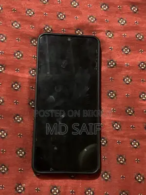 Symphony Z33 32 GB Purple