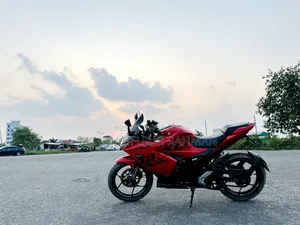 Suzuki Gixxer SF ২০২২ লাল