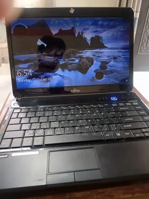 Laptop Fujitsu Lifebook LH531 2GB Intel Core i3 HDD 500GB