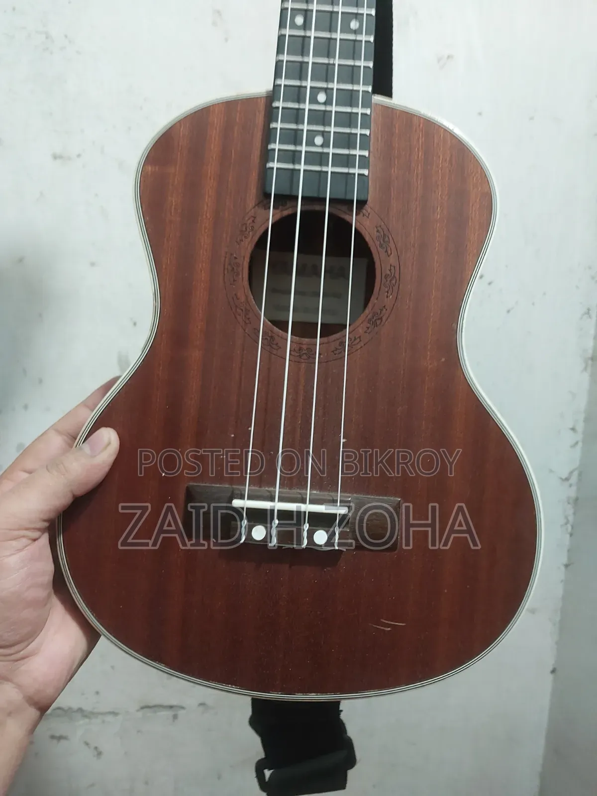 Ukulele || YAMAHA Uk24-40. Made in China.