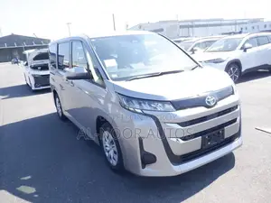 Toyota Noah 2022 Gray