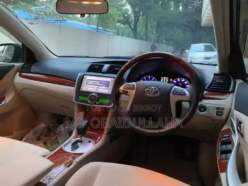 Toyota Premio 2014 Maroon